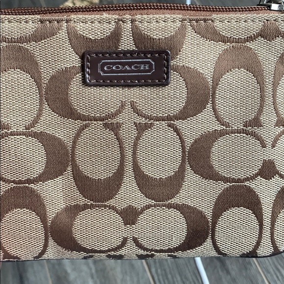 Coach wristlet - Picture 2 of 3